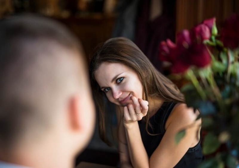 Ilustrasi pasangan suami istri.