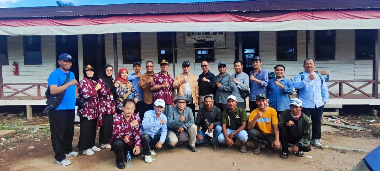 Pemkab Kubu Raya dibawah kepemimpinan Sujiwo-Sukiryanto dan Kadisdikbud Kubu Raya, Syarif M.Firdaus Alkadrie bertekad tak ada lagi anak-anak usia sekolah yang tidak bersekolah ke depannya.