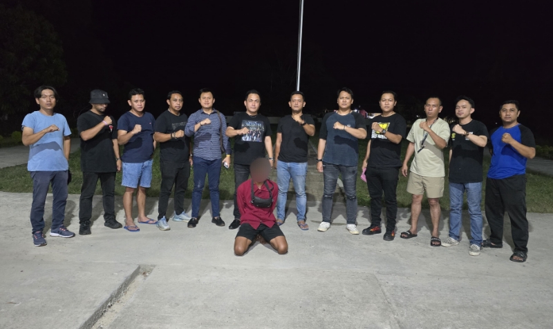 Satreskrim Polres Bengkayang membekuk H (24) pelaku pembunuhan di Sungai Raya Kepulauan, Bengkayang pada Sabtu (24/5/2025).