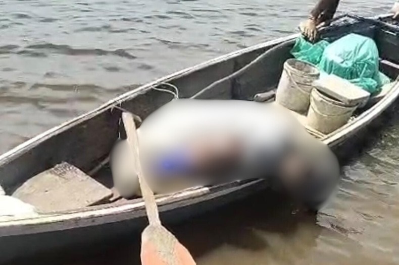 MENINGGAL: Seorang nelayan ditemukan meninggal dunia saat menjala ikan di Sungai Dusun Tiga, Kecamatan Sungai Kakap, Minggu (1/6) pagi.