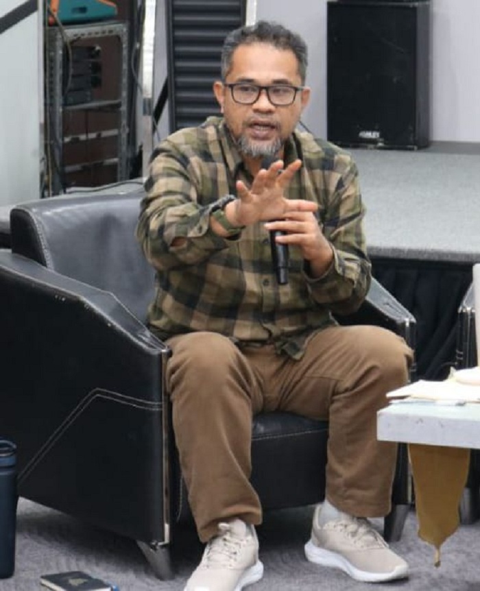 Direktur Eksekutif Lembaga Advokasi Buruh Teraju.