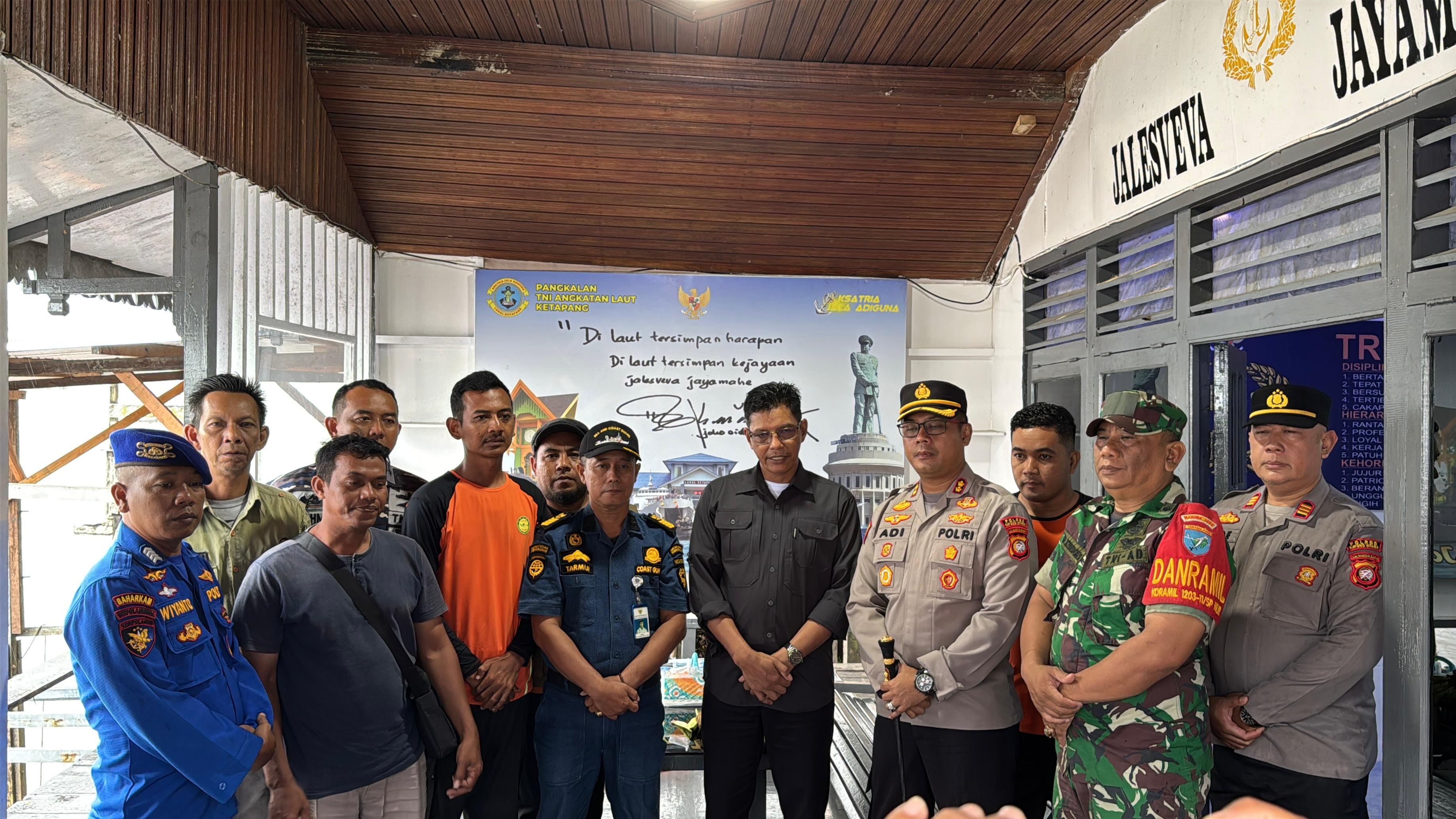 PENUTUPAN OPERASI: Wakil Bupati Kayong Utara, Amru Chanwari hadir dalam kegiatan penutupan operasi pencarian korban tenggelam.