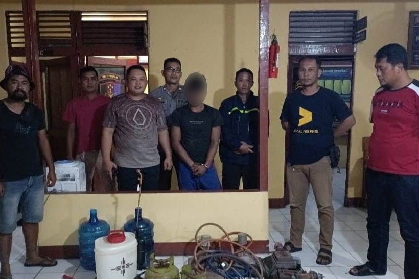 Polsek Beduai menangkap seorang pria yang diduga menjadi penadah barang hasil curian.