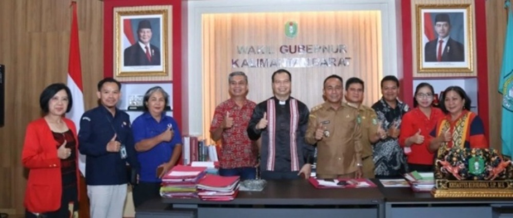 Wagub Krisantus menerima kunjungan audiensi dari PGIW Kalimantan Barat pada Selasa (10/6), di ruang kerjanya.