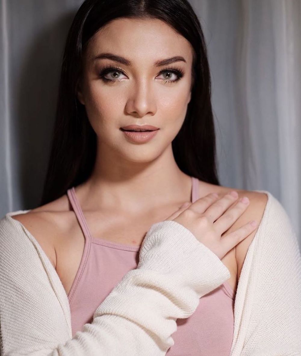 Angela Gilsha