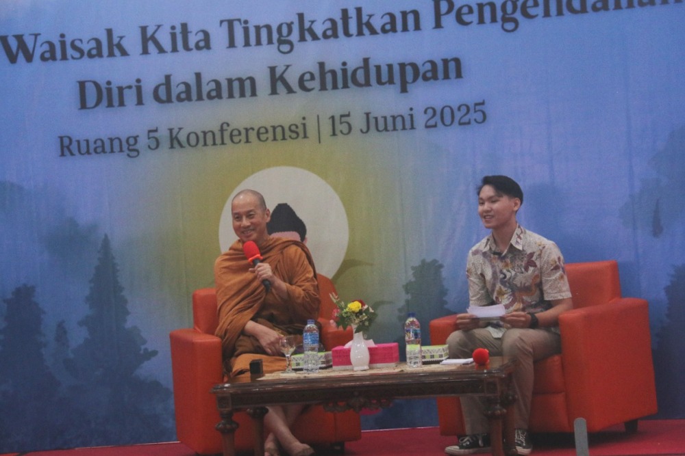 Puncak Festival Waisak KBMB Untan menggelar Seminar oleh Bhante Thitayanno Mahathera pada 15 Juni 2025 lalu.