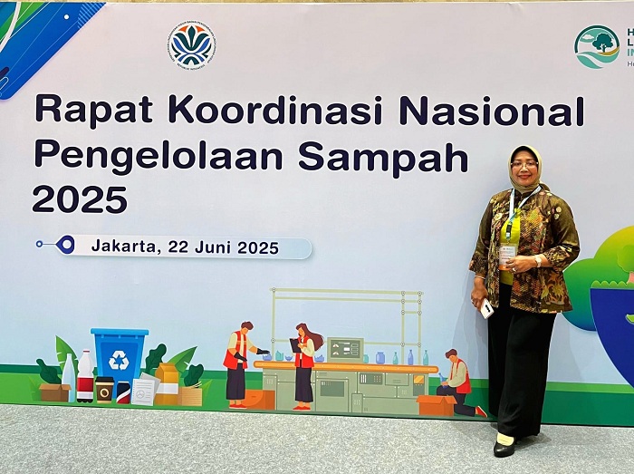 RAKORNAS: Bupati Mempawah, Dr. Hj. Erlina, SH, MH, yang hadir dalam Rapat Koordinasi Nasional (Rakornas) Pengelolaan Sampah di Jakarta.