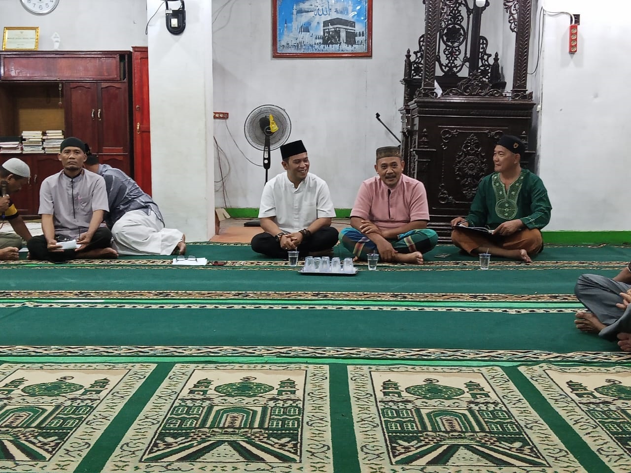 RAPAT PERSIAPAN: Kegiatan musyawarah dalam rangka Safari Dakwah KH. Muhammad Syauqi MZ anak dari Dai Kondang KH Zainuddin MZ rahimahullah di Tangaran.