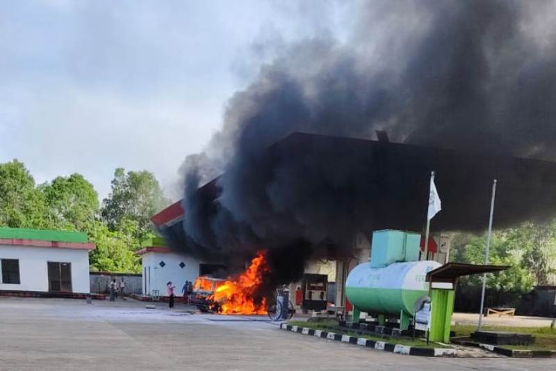 Kondisi di SPBU Tekudak Kalis saat terjadinya kebakaran.