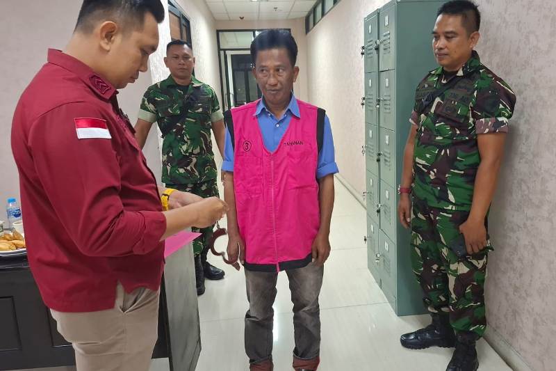 Kejati Kalbar menetapkan MNH menjadi tersangka baru dalam perkara dugaan tindak pidana korupsi Bandara Rahadi Oesman Ketapang.