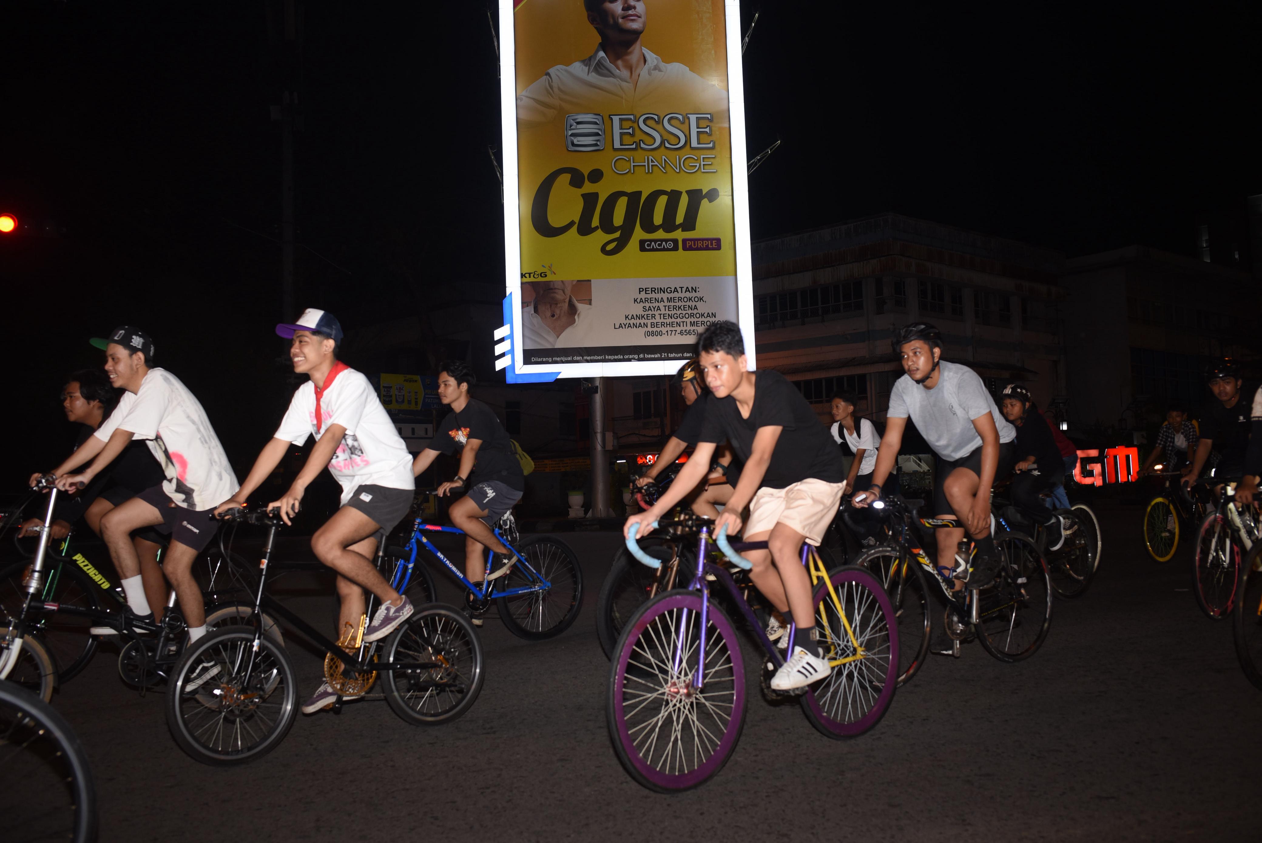 GOWES: Pesepada gowes bareng dalam rangkaian