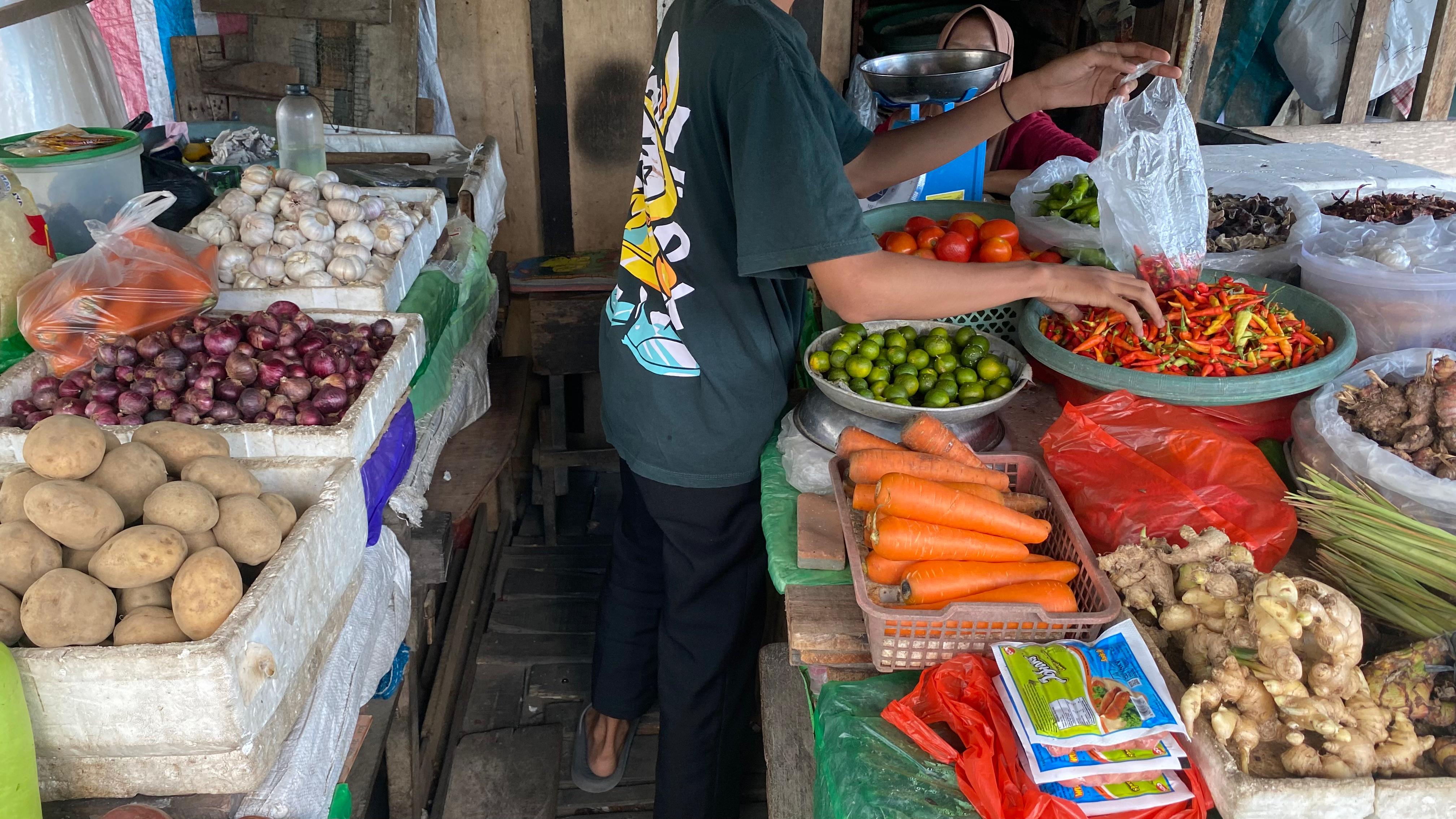 HARGA: Harga bahan pangan di Sanggau mulai mengalami kenaikan.