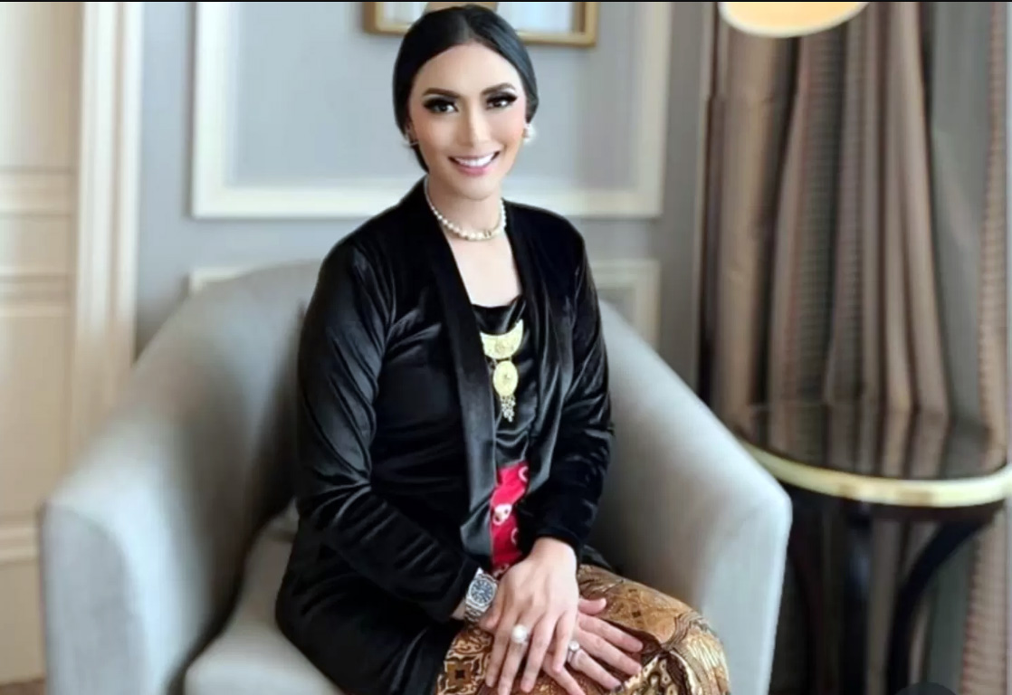 Tina Astari,  Istri Menteri UMKM