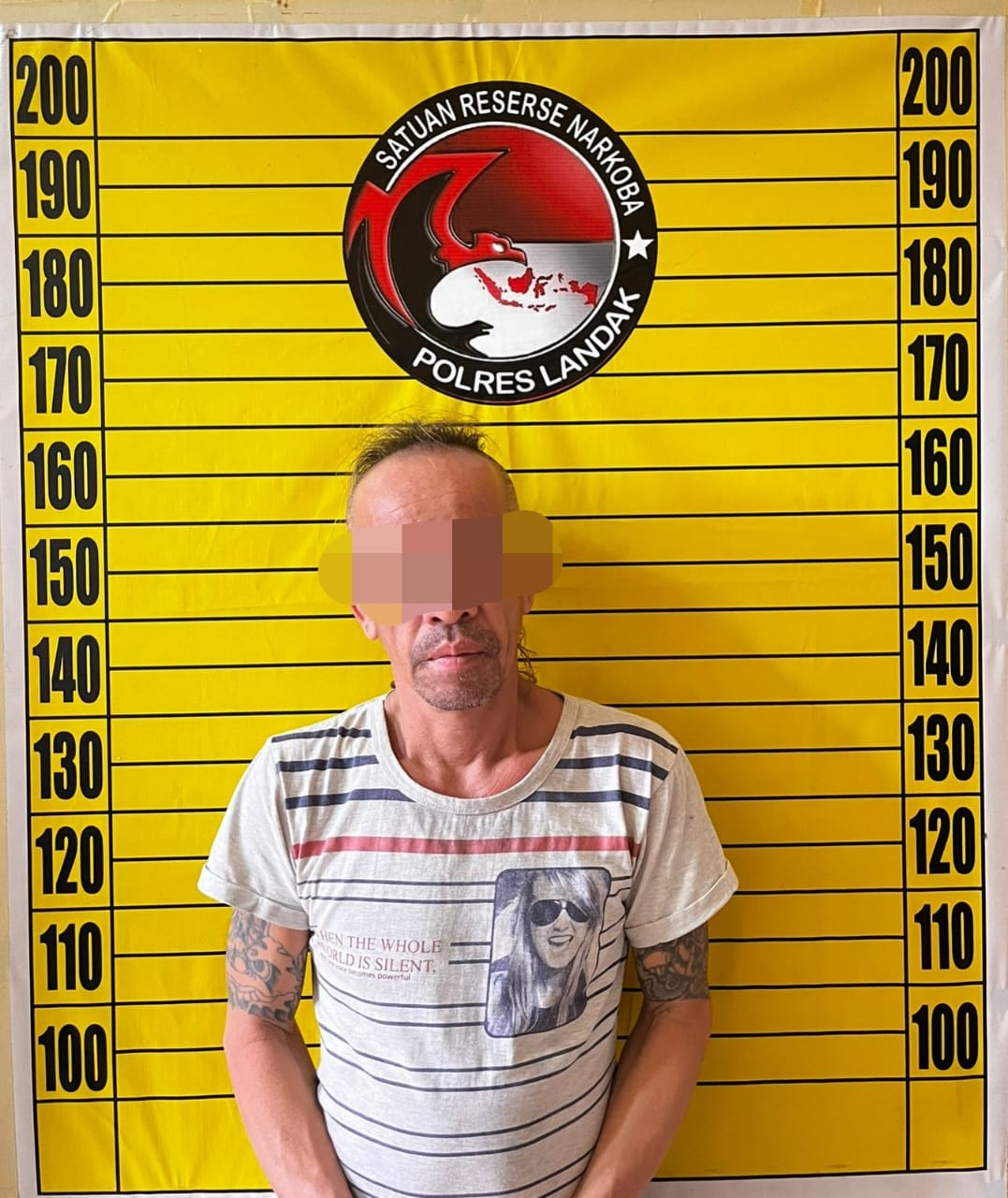 Tersangka dan barang bukti narkoba jenis sabu saat diamankan Polres Landak.