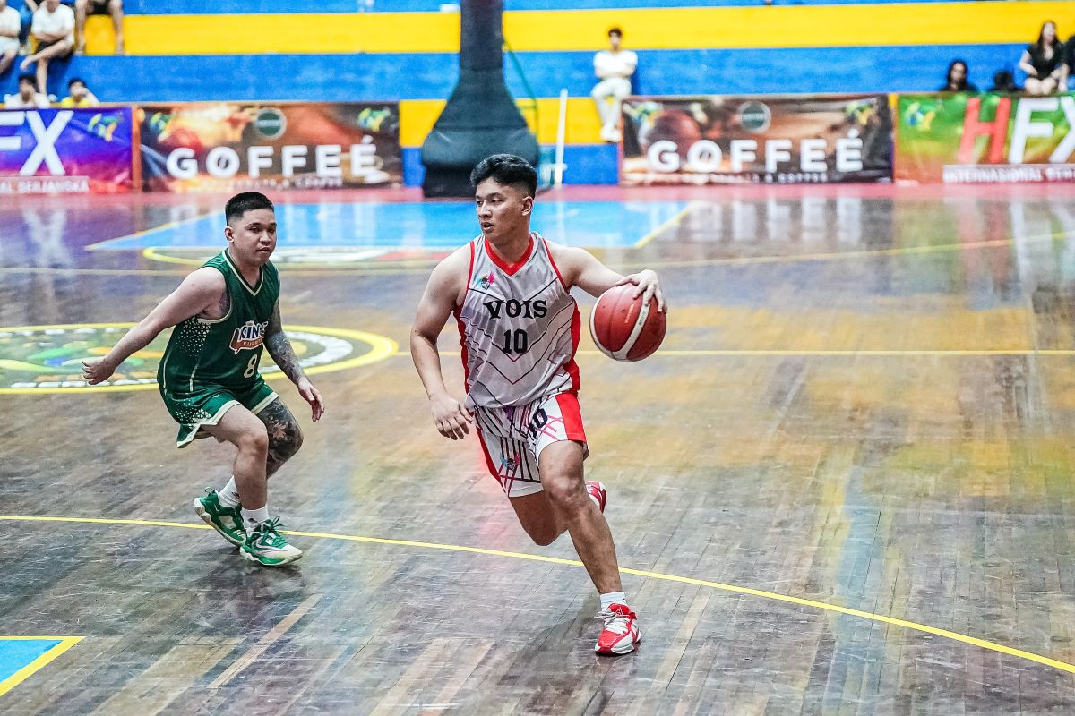 Pertandingan antara tim Vois melawan King