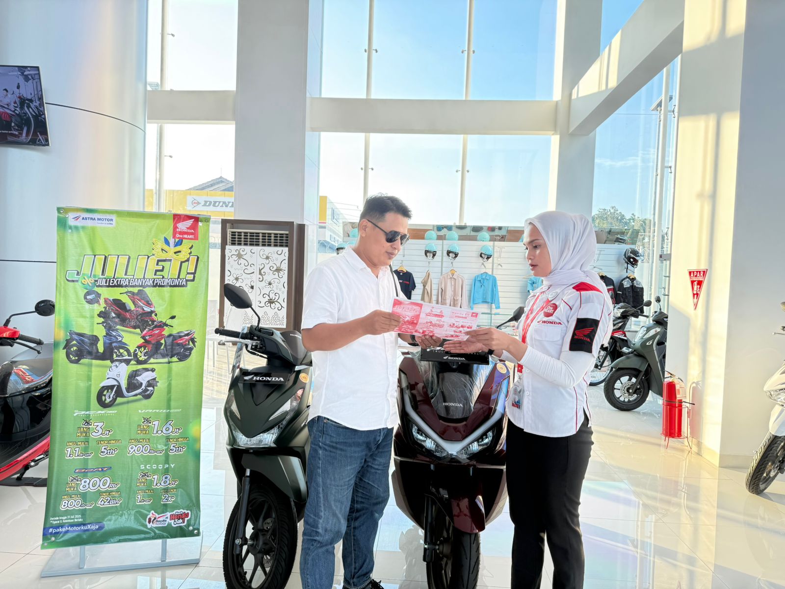 Astra Motor Kalbar hadirkan Promo JULIET dengan DP mulai Rp800 ribu dan cicilan ringan.