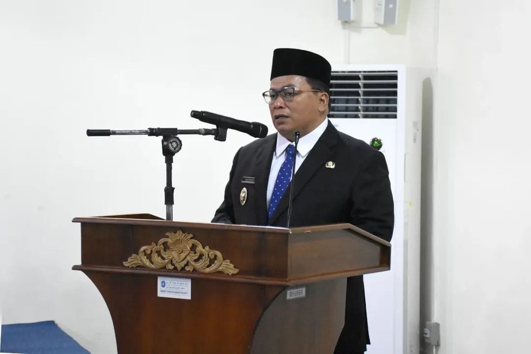 RAPAT PARIPURNA: Wakil Bupati Kubu Raya Sukiryanto saat memaparkan RPJMD 2025&ndash;2029 dalam Rapat Paripurna DPRD Kubu Raya, Senin (7/7).