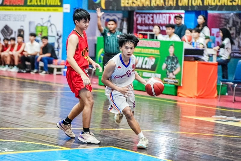 Pertandingan antara Vois Legacy melawan Tenaga Baru di Pangdam Cup 2025.