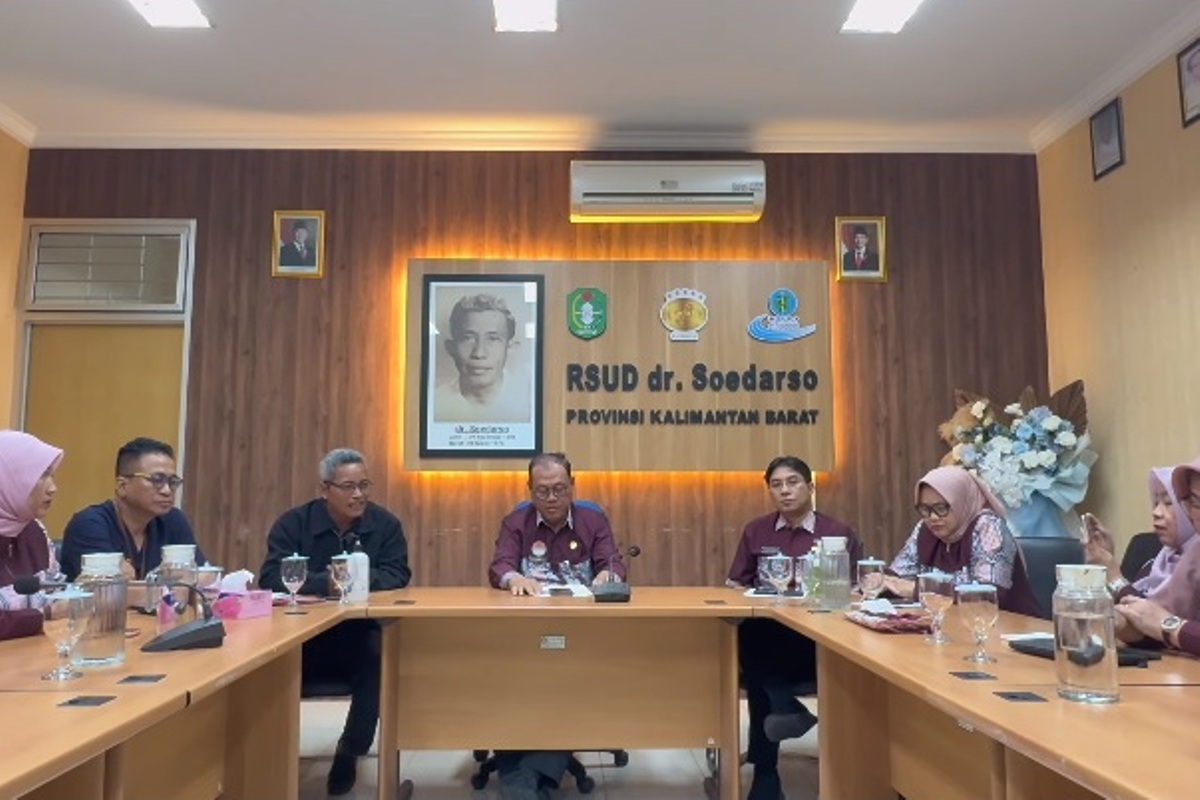 RSUD Dr Soedarso memberikan klarifikasi perihal video viral pelayanan hanya satu loket.