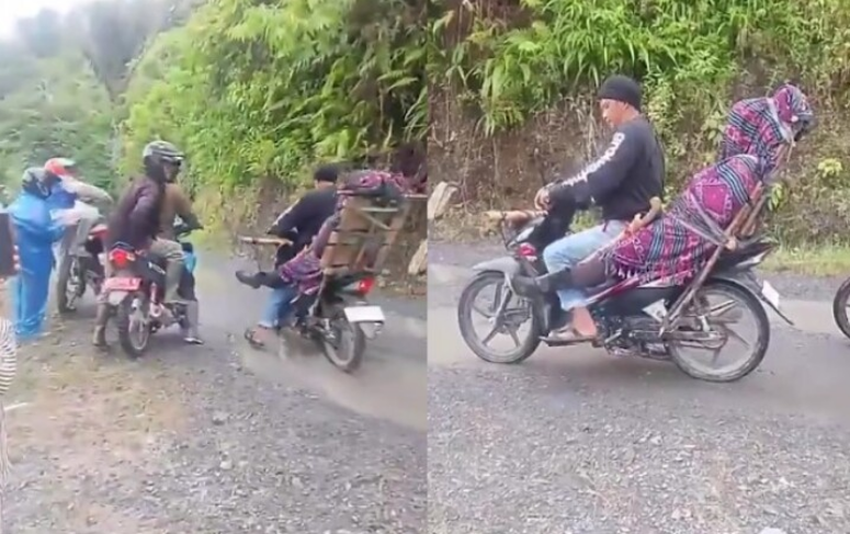 Tangkapan layar jenazah yang dibawa menggunakan motor.