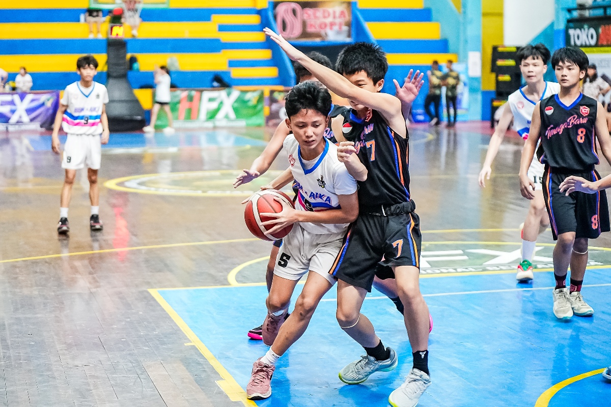 Pertandingan antara&nbsp;BBM X AIKA melawan Tenaga Baru di Pangdam Cup 2025, Sabtu (12/7).
