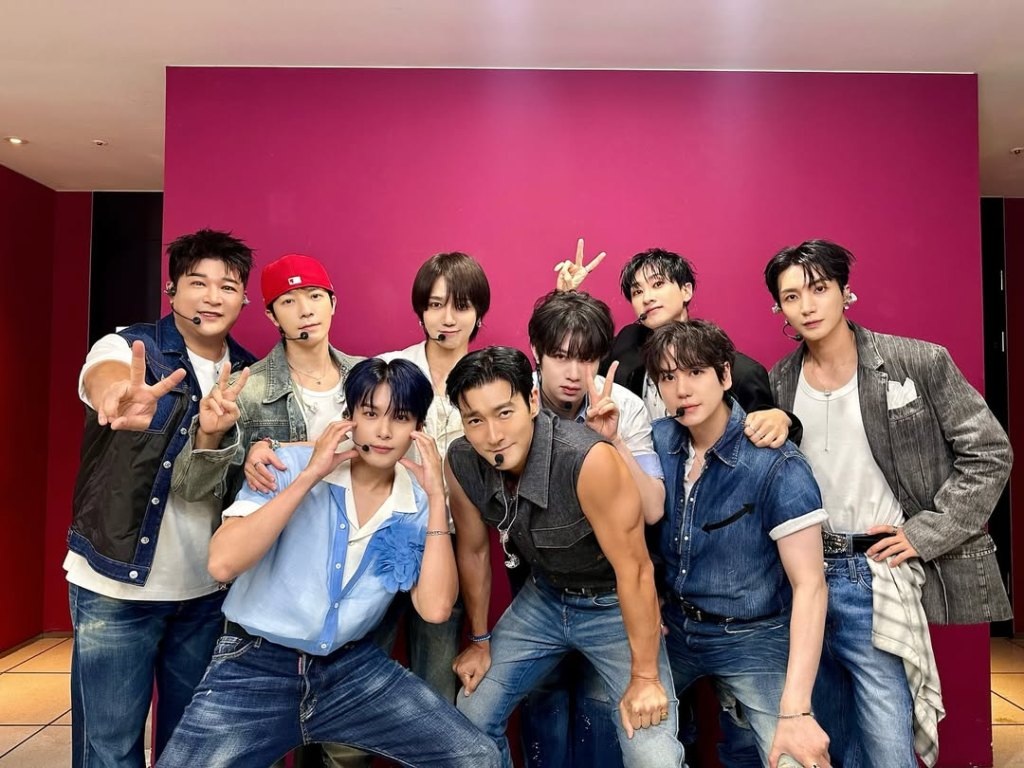 Super Junior sukses berkarir selama 20 tahun.