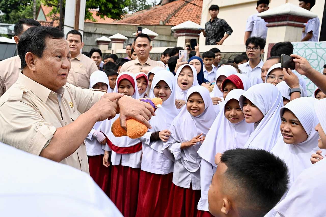 SEKOLAH RAKYAT: Presiden Prabowo Subianto menegaskan komitmen pemerintah dalam membangun Sekolah Rakyat, sebuah program pendidikan berasrama yang ditujukan bagi anak-anak dari keluarga kurang mampu.