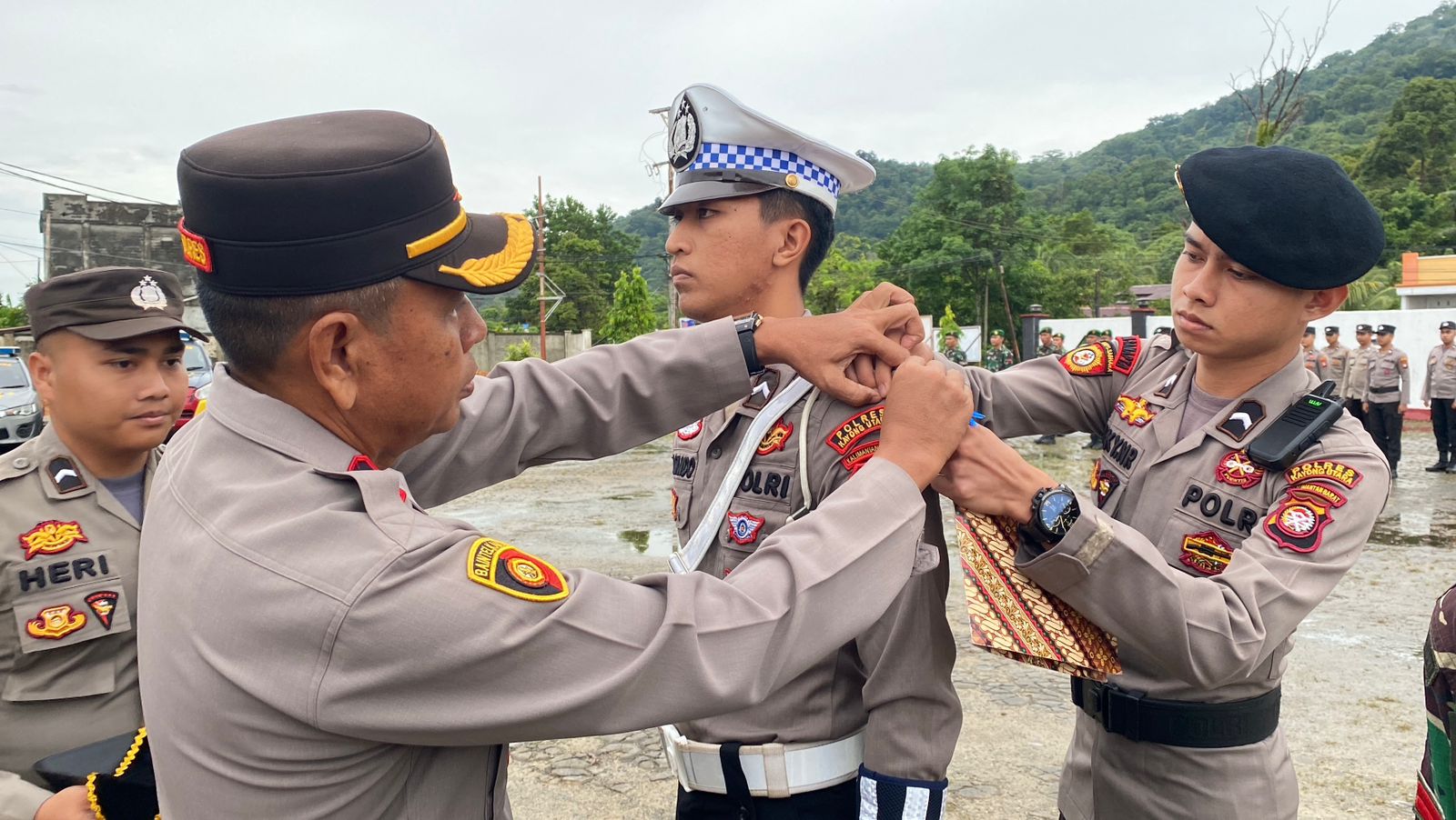 OPERASI: Polres Kayong Utara menggelar Apel Gelar Pasukan Operasi Patuh Kapuas 2025, Senin (14/7).
