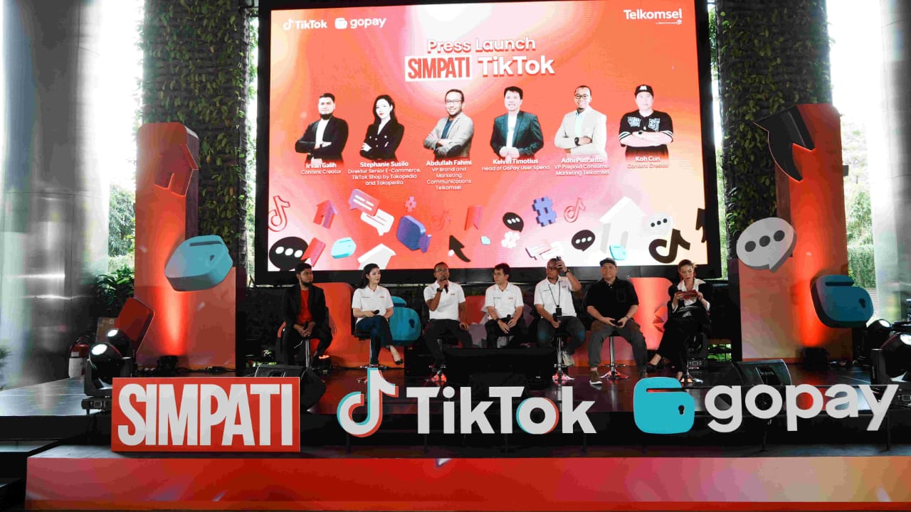 Peluncuran SIMPATI TikTok: Sinergi Telkomsel, TikTok, dan GoPay dorong pertumbuhan ekonomi digital Indonesia.