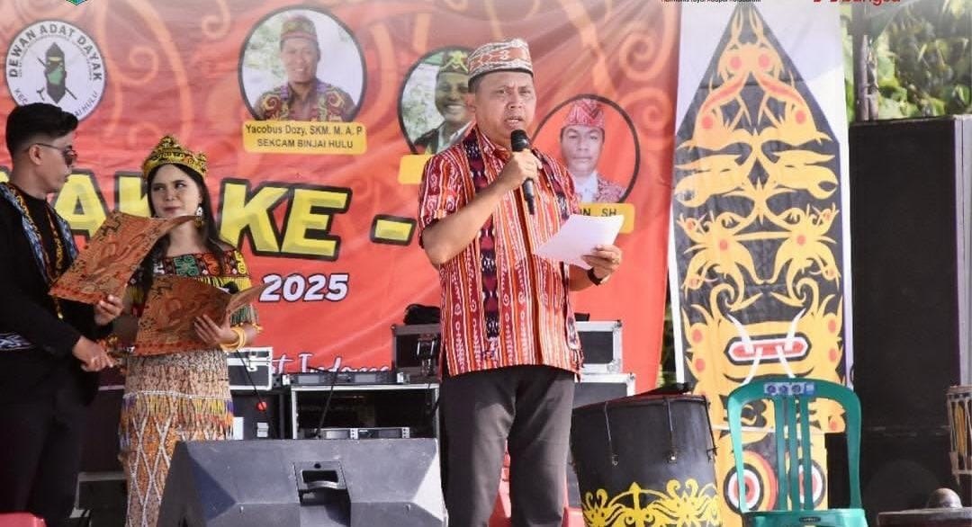 KEARIFAN LOKAL: Staf Ahli Bupati Sintang Bidang Hukum, Politik, dan Pemerintahan, Asmidi.