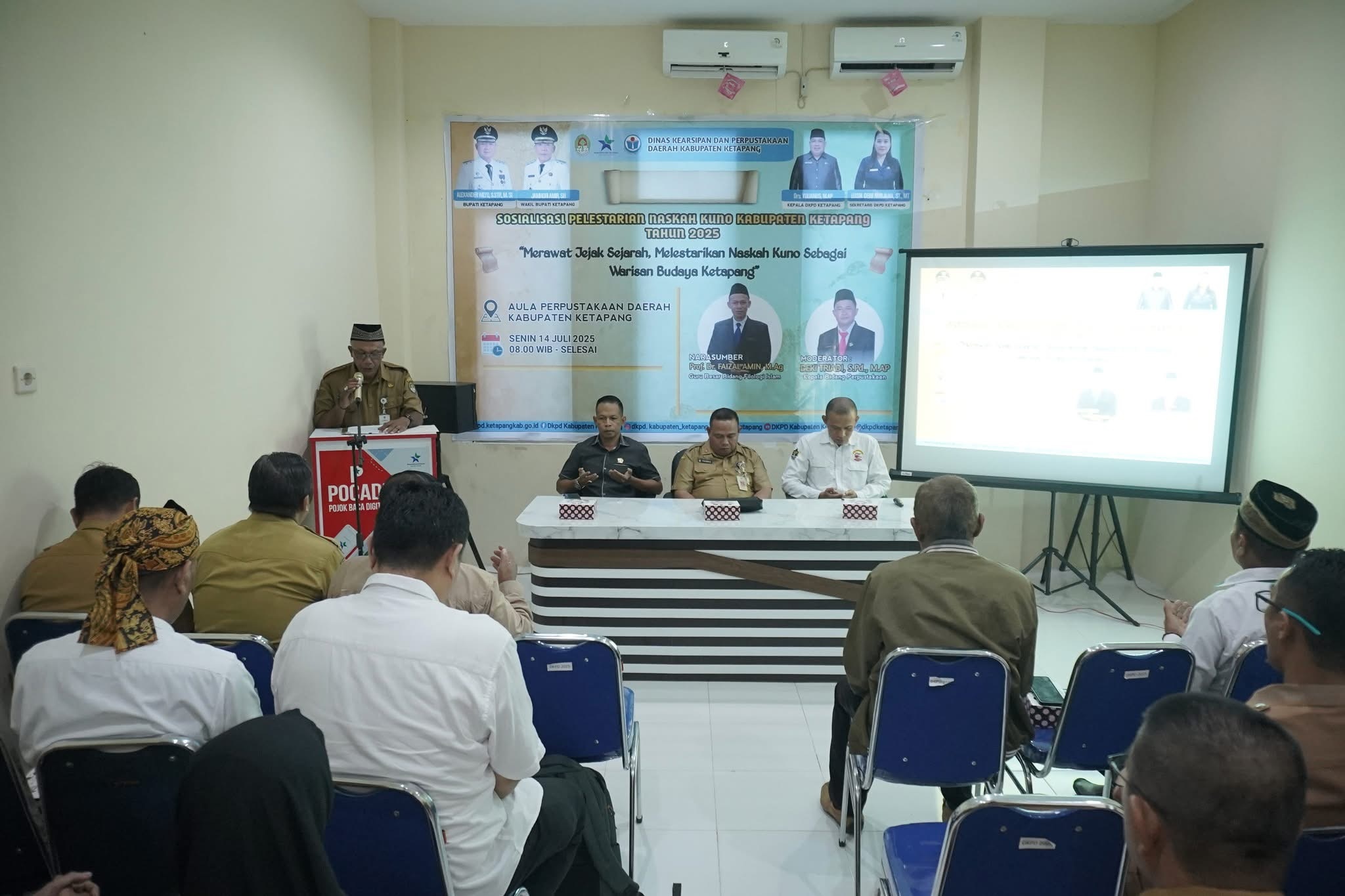 SOSIALISASI : Sosialisasi pelestarian naskah kuno di Ketapang digelar Dinas Kearsipan dan Perpustakaan Daerah Ketapang, Senin (14/7).