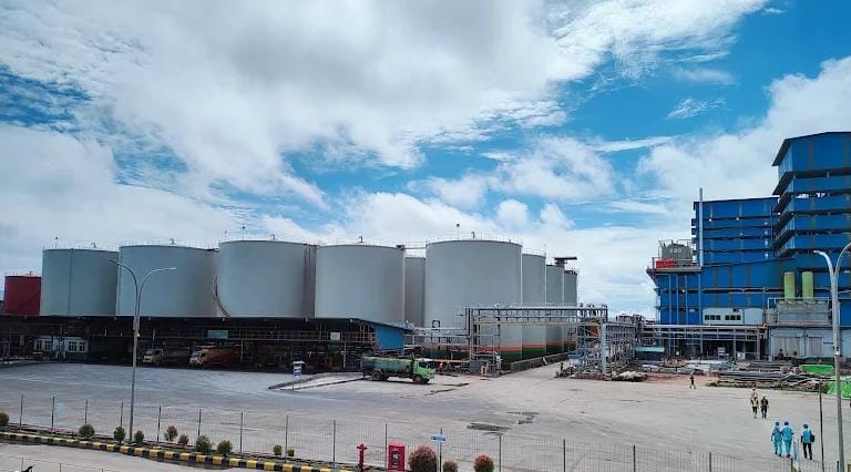 Overview PT Energi Unggul Persada yang berlokasi di Jl. Raya Sungai Kunyit, Desa Sungai Limau, Kec. Sungai Kunyit, Kab. Mempawah, Provinsi Kalimantan Barat.