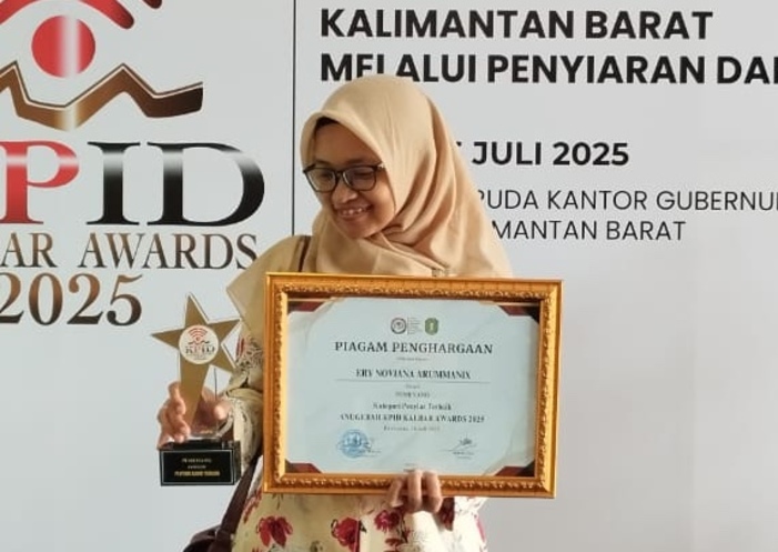 Ery N. Arummanix, penyiar di Radio Mujahidin FM