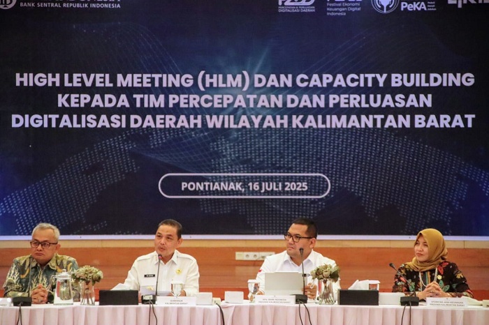 BUKA RAPAT: Gubernur Kalimantan Barat Ria Norsan saat membuka Rapat High Level Meeting (HLM) dan Capacity Building Elektronifikasi Transaksi Pemerintah Daerah (ETPD).