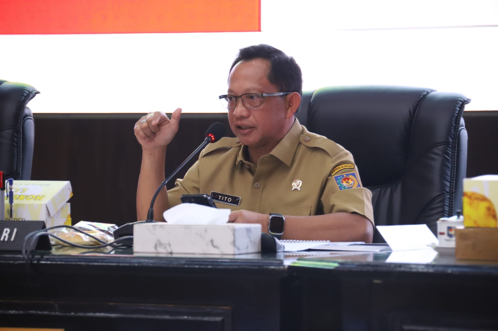 Mendagri Tito Karnavian memimpin Rakor percepatan Program 3 Juta Rumah di Jakarta, Selasa (22/7/2025).