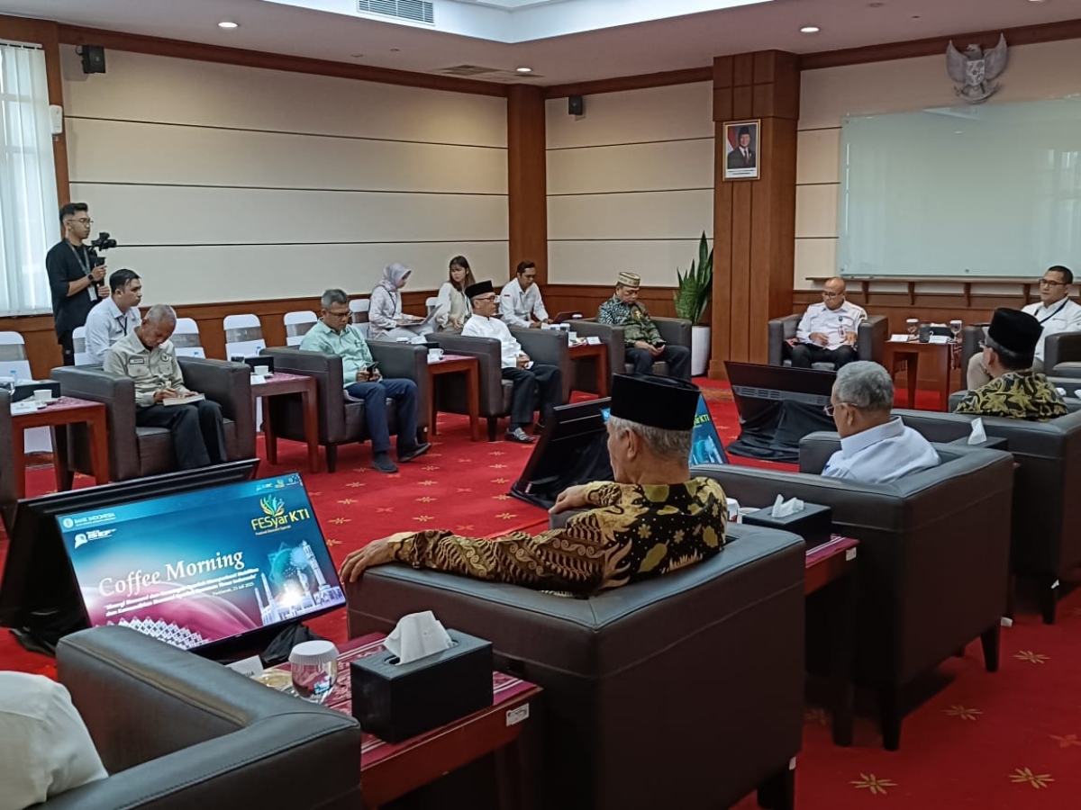 Coffee Morning bertajuk Sinergi Ekonomi dan Keuangan Syariah Memperkuat Stabilitas dan Kemandirian Ekonomi Syariah Kawasan Timur Indonesia.