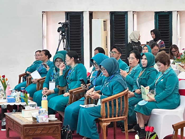 RAKERDA: Ketua TP PKK Kabupaten Mempawah menghadiri Rakerda X PKK Kalbar di Kabupaten Landak.