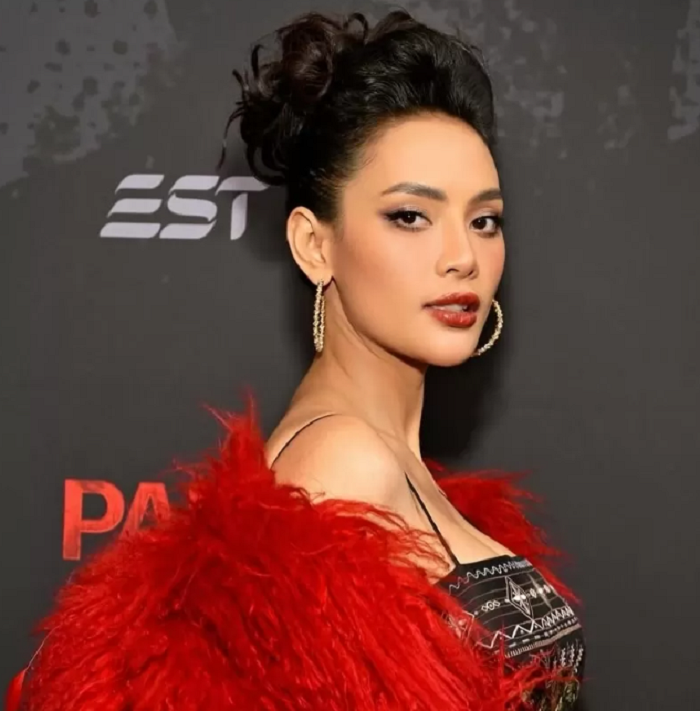 Erika Carlina.