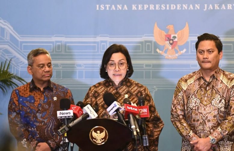 Menteri Keuangan Sri Mulyani saat menjelaskan kebijakan PPh e-commerce dalam konferensi pers 28 Juli 2025.