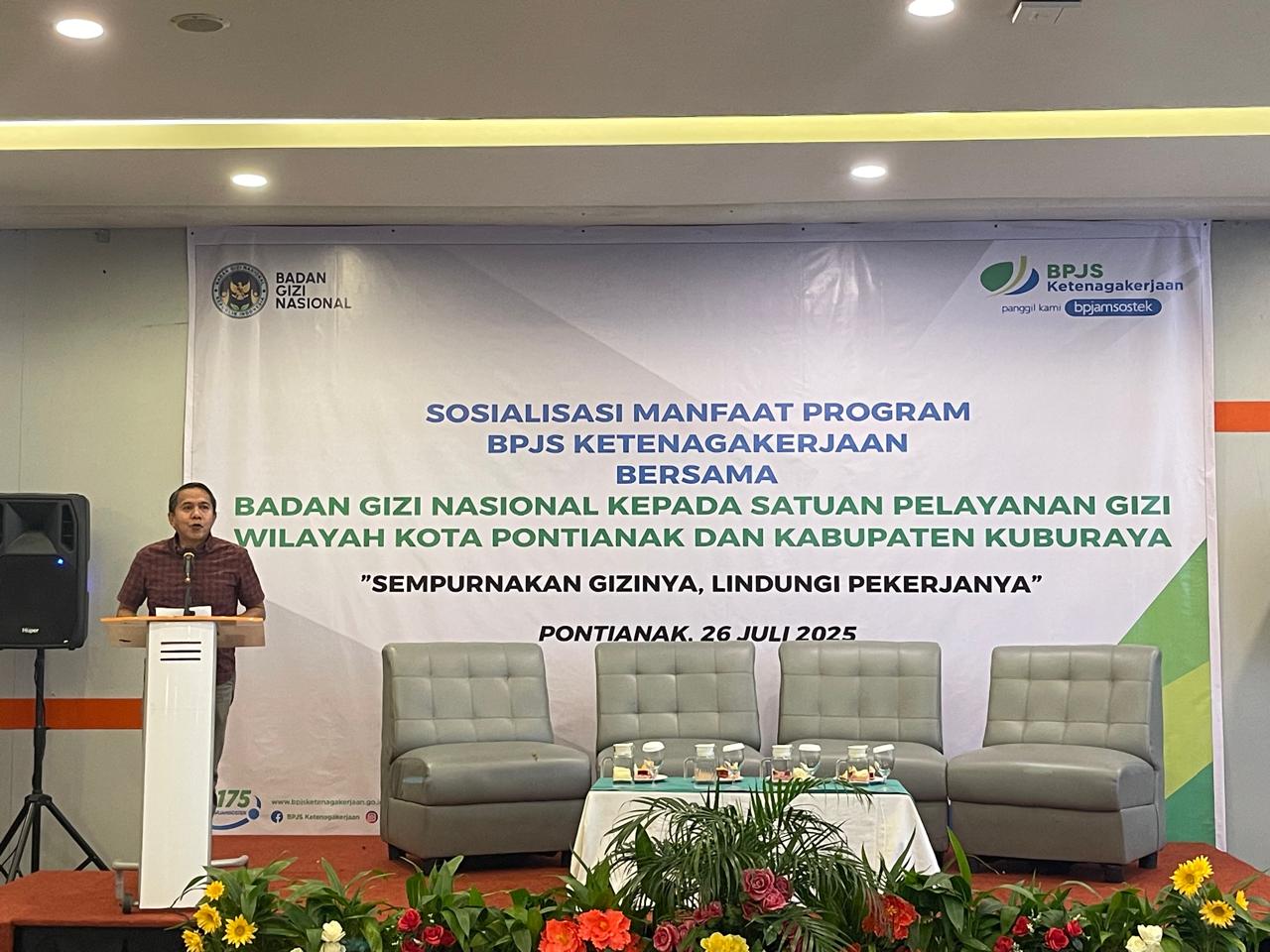 BPJS Ketenagakerjaan dan BGN sosialisasikan manfaat perlindungan sosial bagi petugas layanan gizi di Pontianak, 26 Juli 2025.