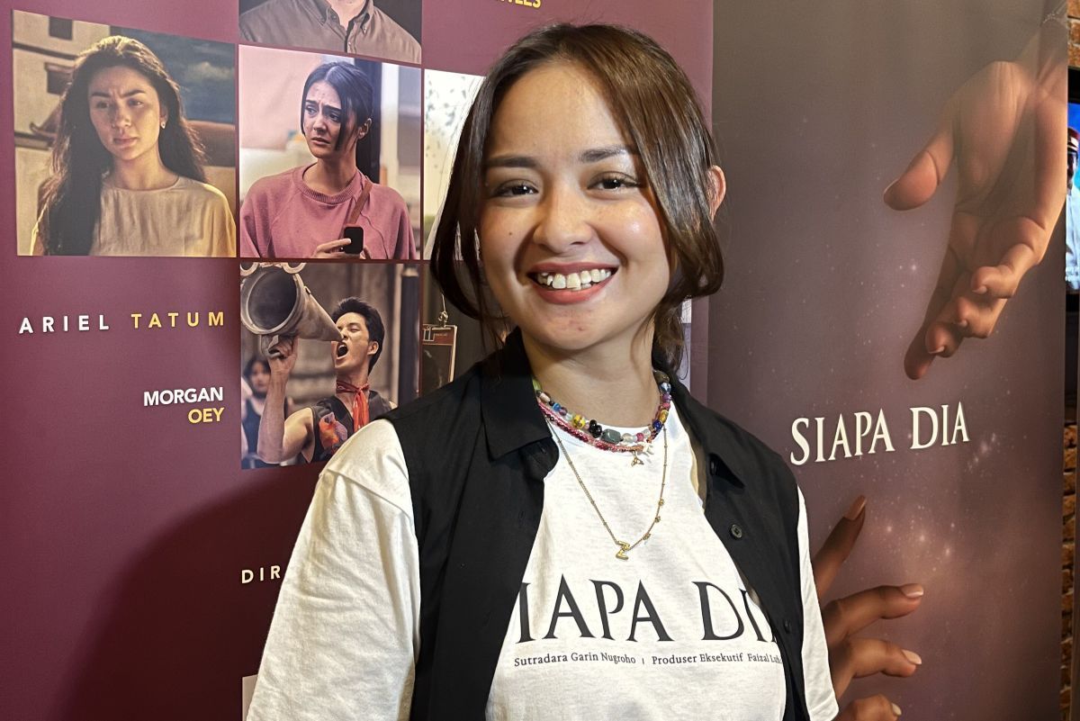 Joanna Alexandra akhirnya kembali berakting melalui film Siapa Dia.