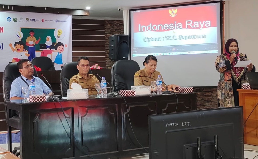 Sosialisasi Satuan Pendidikan Ramah Anak di Aula Bappeda Ketapang, Selasa (29/7), dihadiri lintas sektor pendidikan.