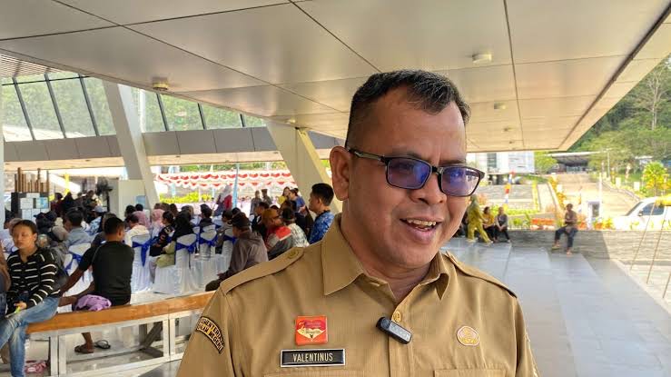 Kepala Dinsos P3AKB Kabupaten Sanggau, Valentinus Sudarto usai kegiatan koordinasi lintas sektor.