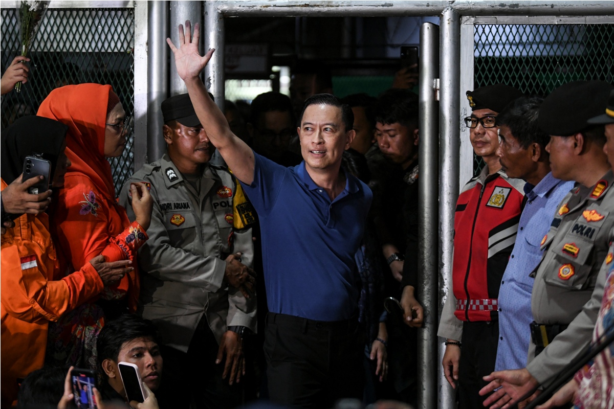 Menteri Perdagangan periode 2015&ndash;2016 Thomas Trikasih Lembong (Tom Lembong) resmi bebas dari Rumah Tahanan (Rutan) Cipinang, Jakarta, Jumat (1/8).
