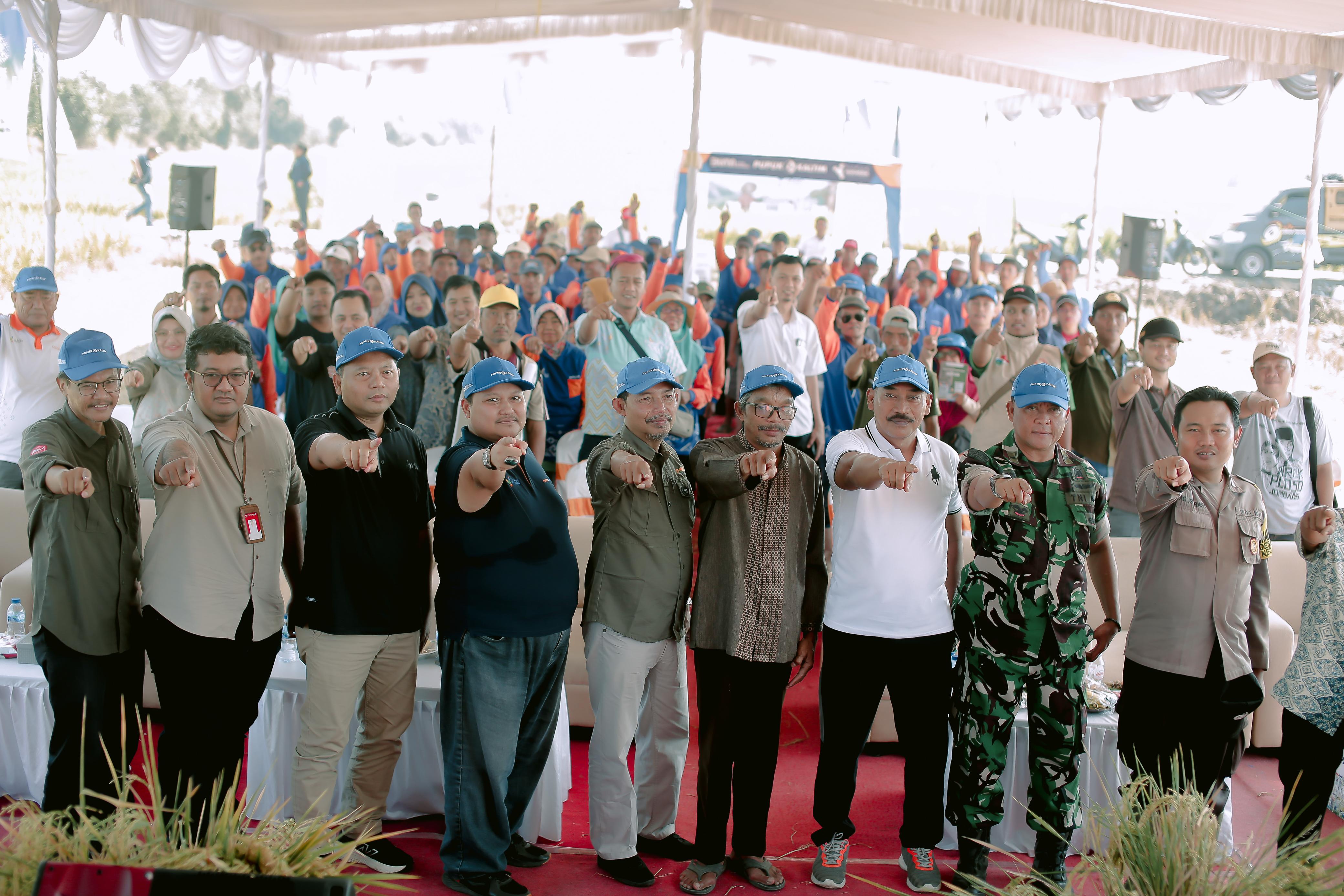 Peserta panen raya Pupuk Kaltim di Jombang berkomitmen dukung ketahanan pangan nasional.