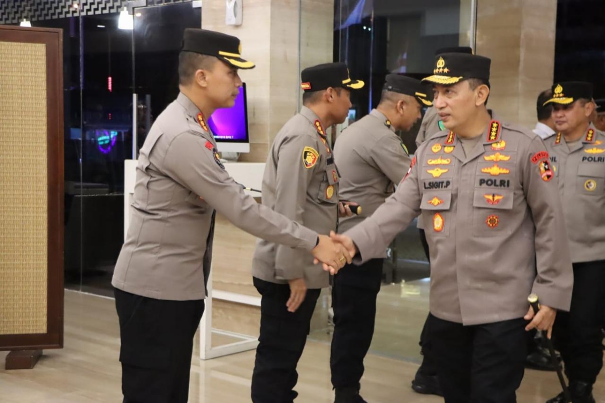 Kapolri Jenderal Listyo Sigit Prabowo tiba di Pontianak, Kamis (7/8).