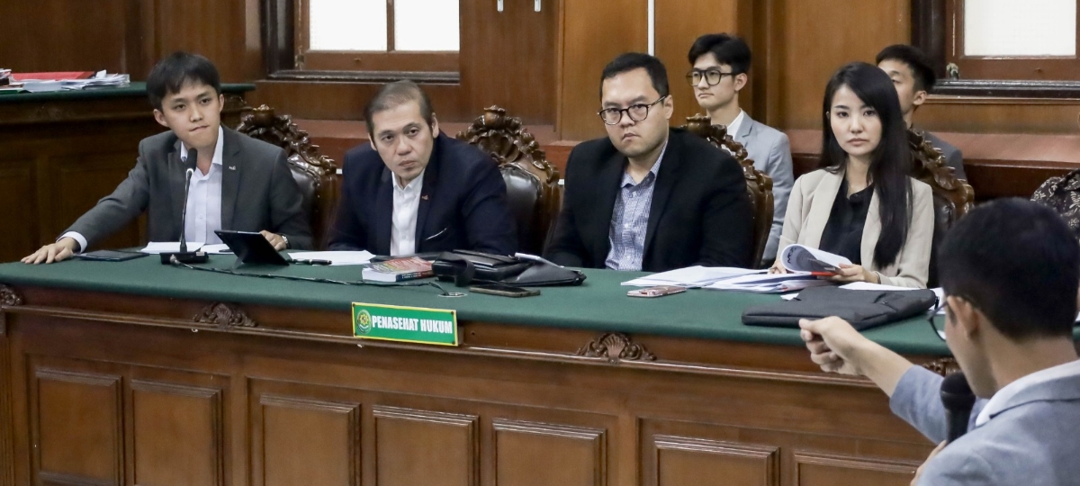 Ahli Berpendapat dalam sidang gugatan Nany Widjaja Terhadap PT Jawa Pos terkait kepemilikan PT Dharma Nyata Press.