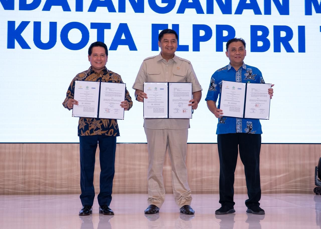 Penandatanganan MoU penyaluran KPR FLPP 2025 antara BRI, Kementerian PKP, dan BP Tapera di Jakarta.