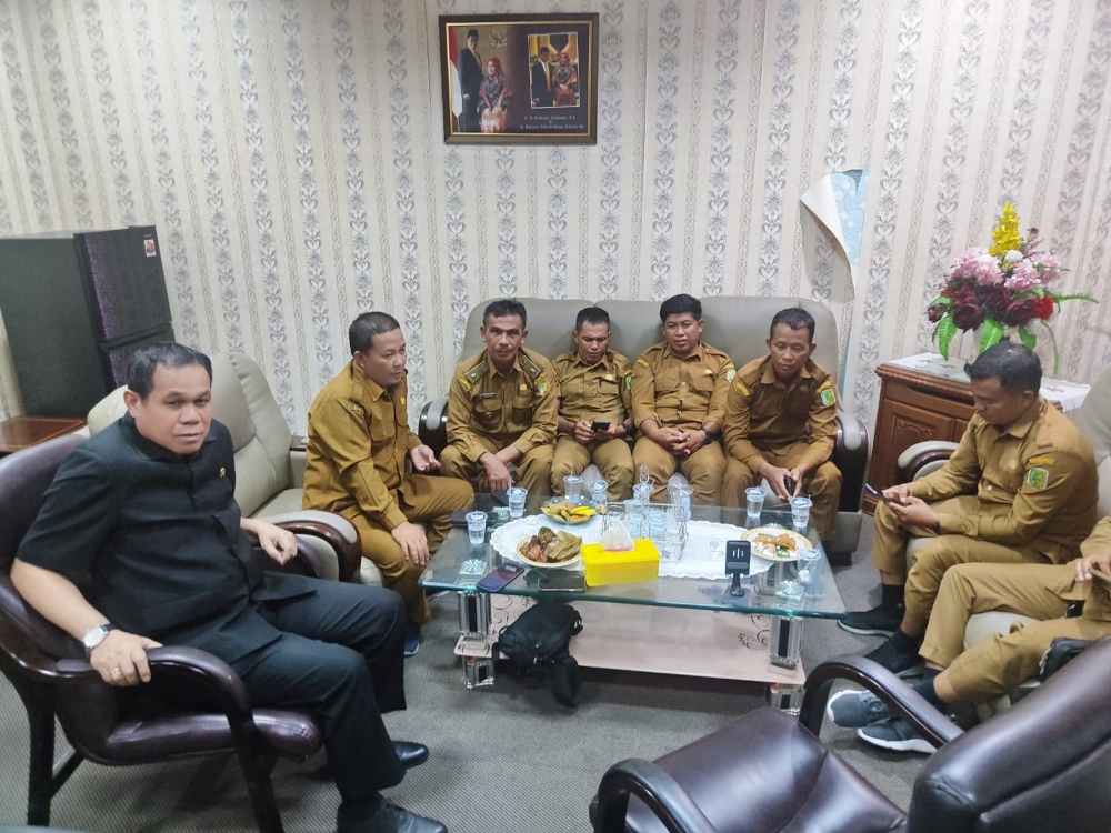 BKAD Kecamatan Sejangkung, Kabupaten Sambas melaporkan adanya dugaan aktivitas PETI di wilayahnya dan menganggu kehidupan warganya ke Polda Kalbar.