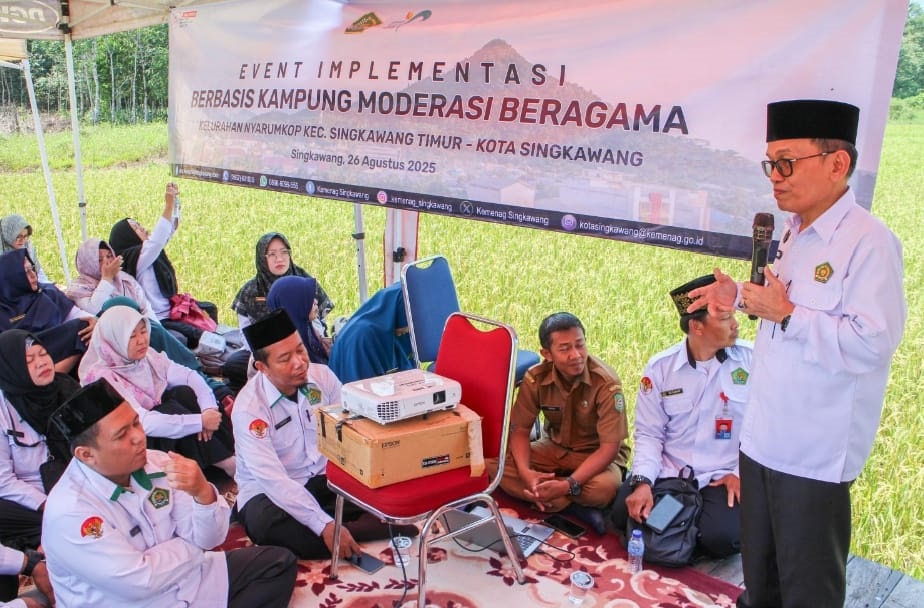 IMPLEMENTASI: Event Implementasi Berbasis Lokasi Kampung Moderasi Beragama yang dilaksanakan di Agro Edu Wisata Kelurahan Nyarumkop, Kecamatan Singkawang Timur pada Selasa (26/8).